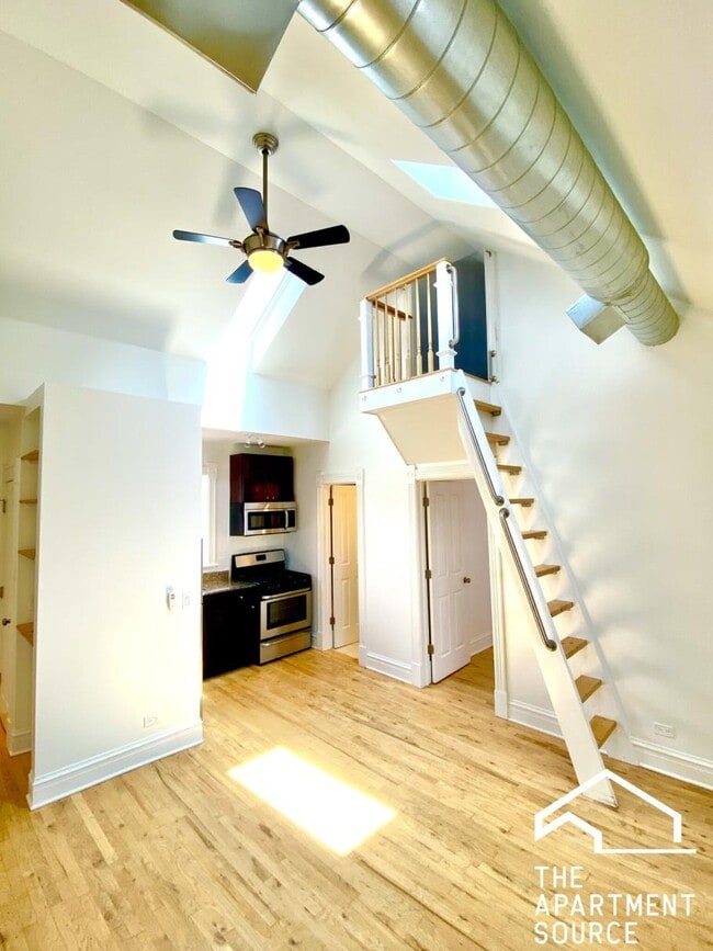 Building Photo - 1822 S Throop St Unit 3RW