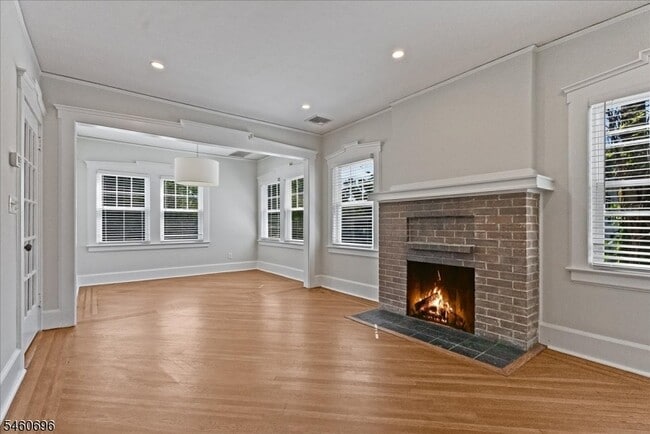 706 Valley Rd Unit 2