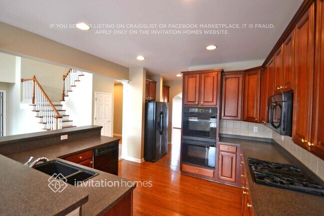 Photo - 1208 Big Tree Pointe