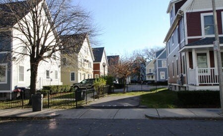 Photo - Lucerne Gardens Apartments