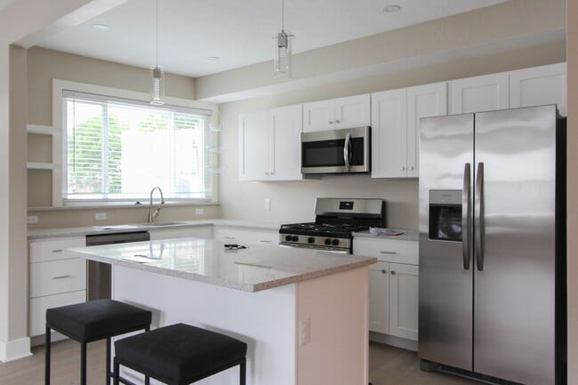 Building Photo - 1117-1119 S. Braddock Ave. Unit 1117 Floor 2