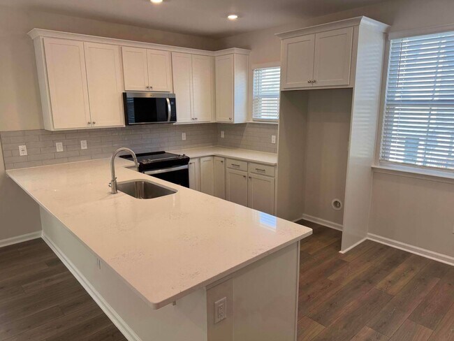 Photo - 4 Bedroom Home at Bailey's Cove on Hilton Head Island | Small footprint. Big island life.