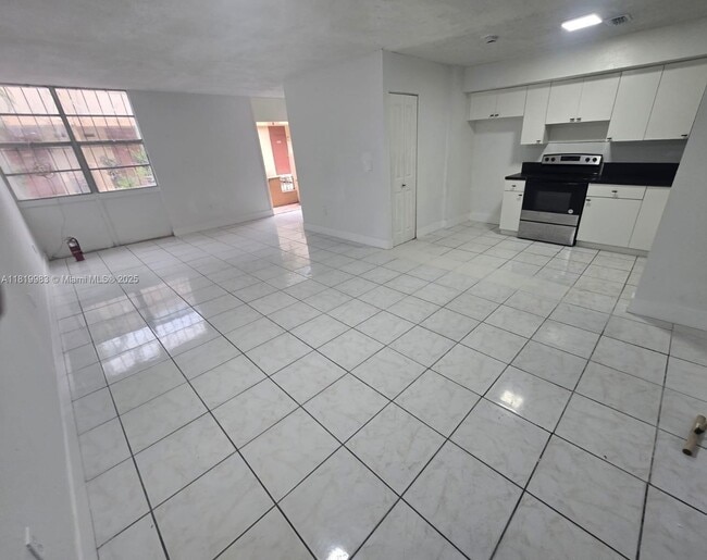 Photo - 6011 SW 69th St Townhome
