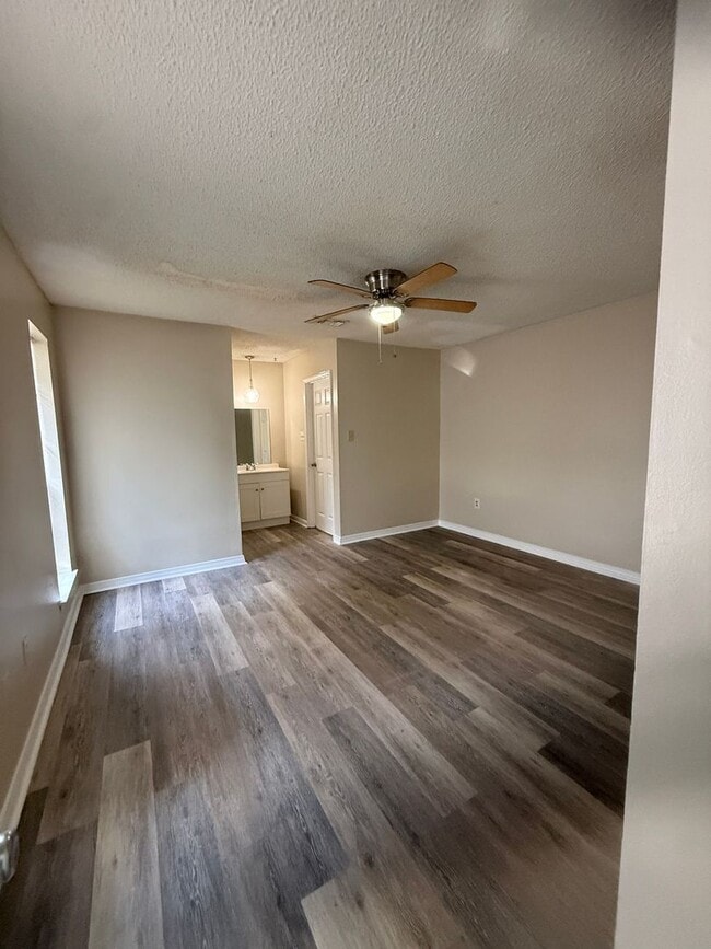 Photo - 3027 O'Neal Ln