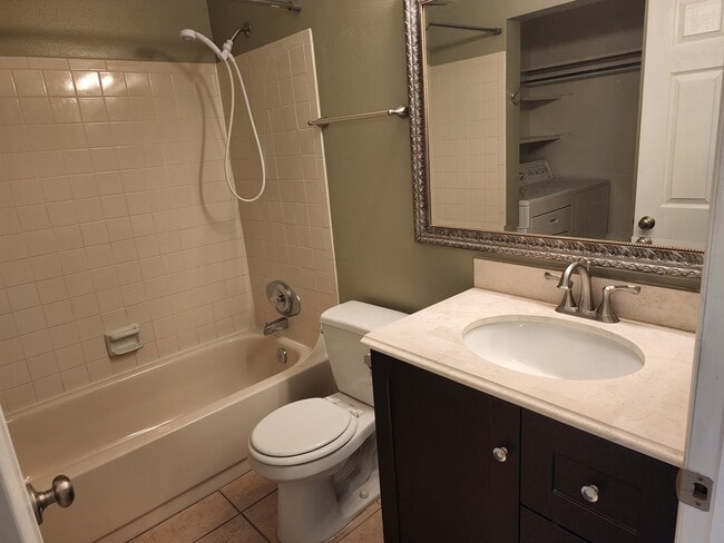 Photo - 18163 E Kentucky Ave Unit Kentucky