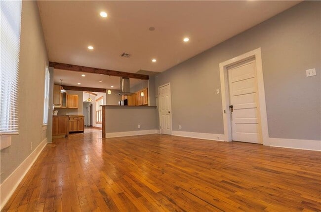 Photo - 4517 Avenue F