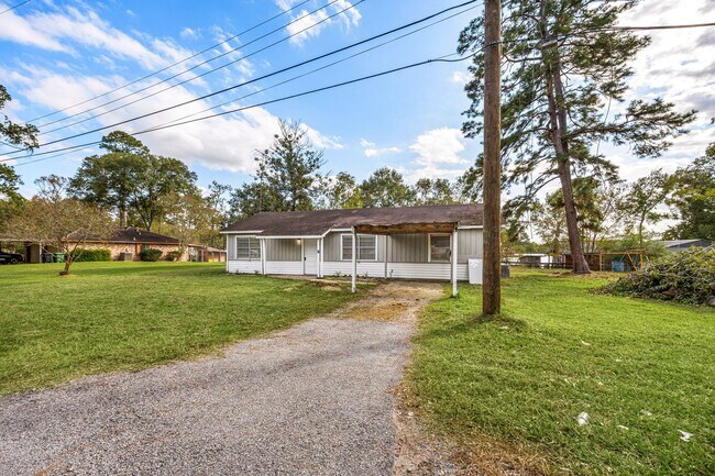 Photo - 340 Magnolia Dr