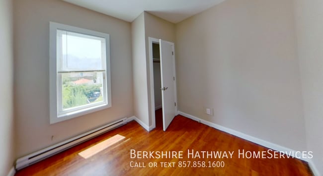 Photo - 117 George St Unit 2