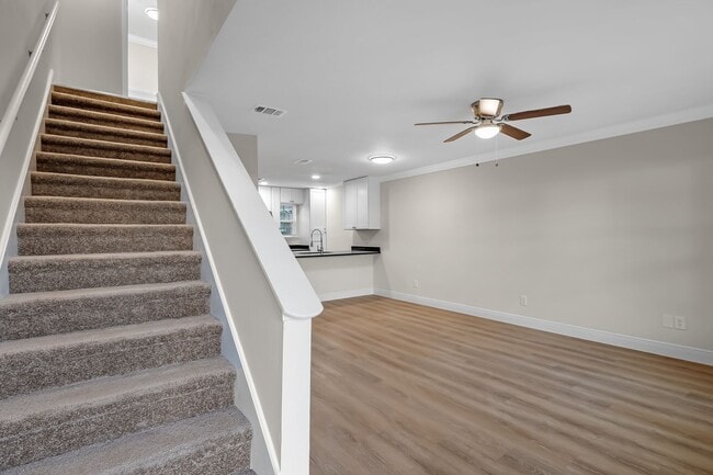 Photo - Crown Molding & Granite Kitchens********* ...