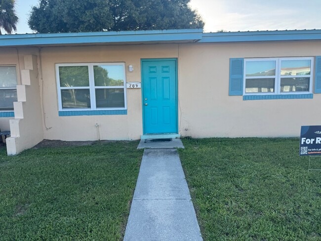 207 NW 5th Ave Unit 209