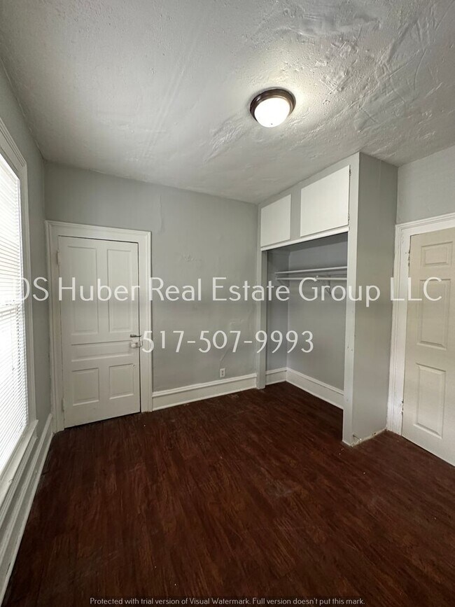 Photo - Shiawassee 521 W Building Unit Shiawassee 521 B