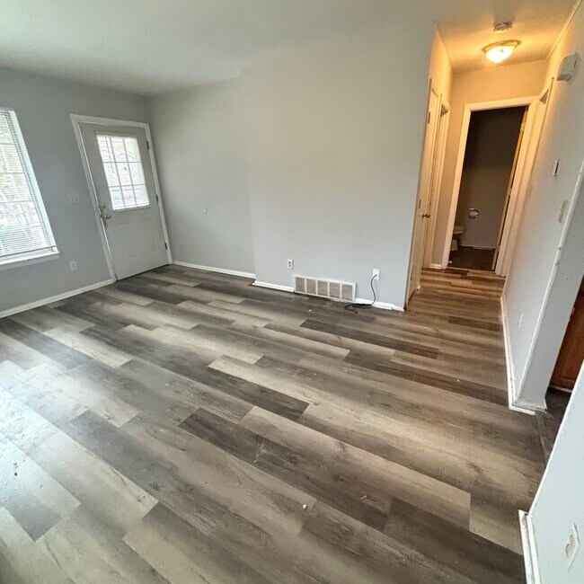 Photo - 920 Vincent Ct