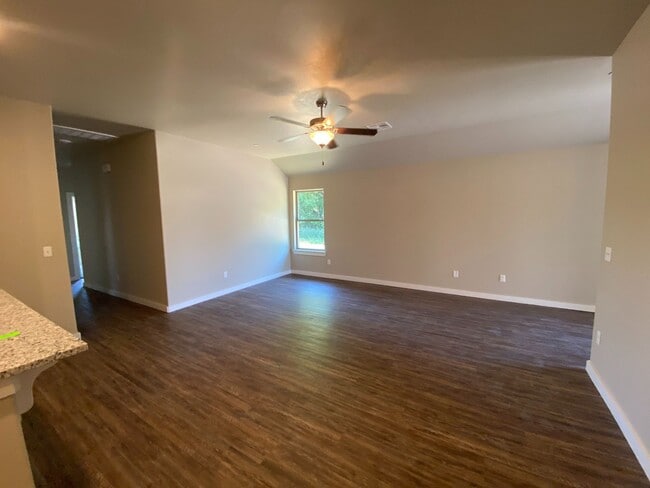 Photo - 3 bedroom 2 bath 2 car duplex available in Bethany!