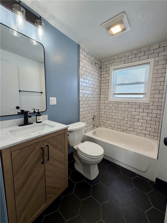 Photo - 199 Morris Ave Unit 2