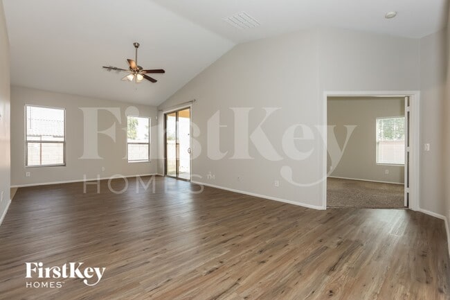 Photo - 38173 N Lamar Dr