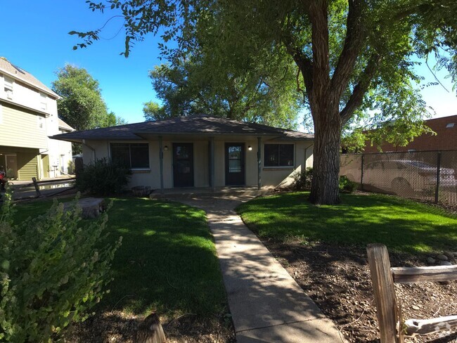 Building Photo - 2345/2347 Goss Unit 2345 Rental