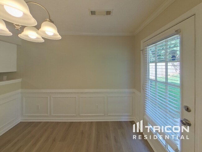 Photo - 1132 St Phillips Ct