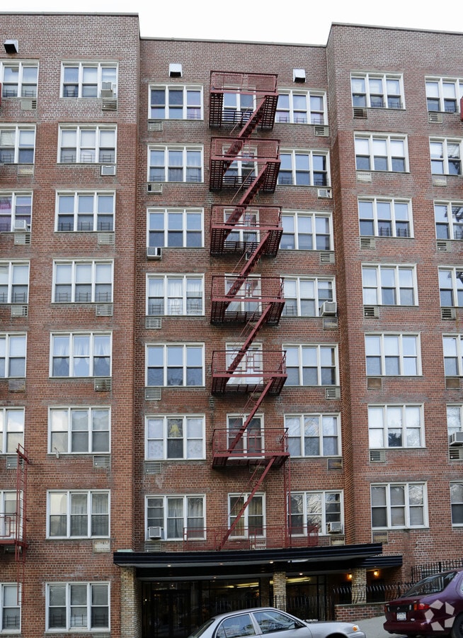 60 Hamilton Avenue - 60 Hamilton Ave