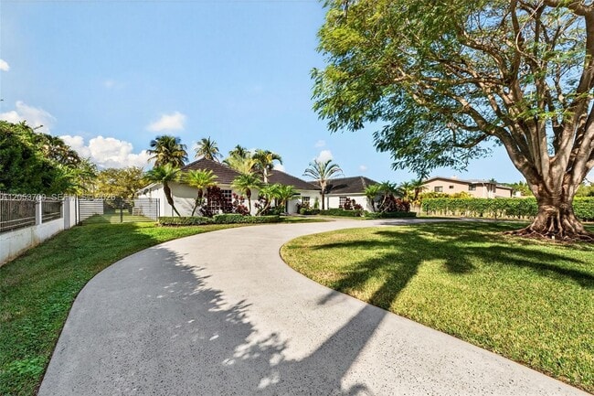 Photo - 3000 SW 130th Ave