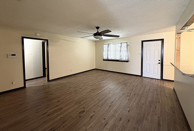 Photo - 613 County Road 4876