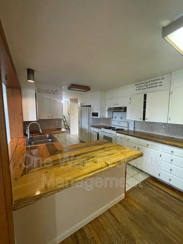 Photo - 501 1st Ave