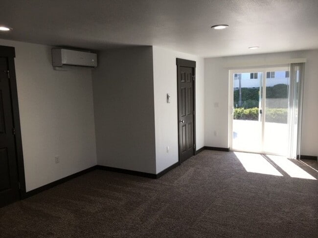 Photo - Larry Duplex Unit Larry Duplex