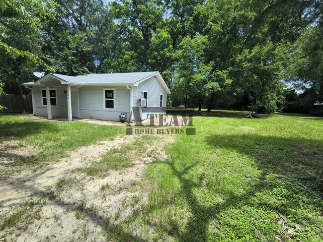 Photo - Cozy 2 Bed 1 Bath home for rent!