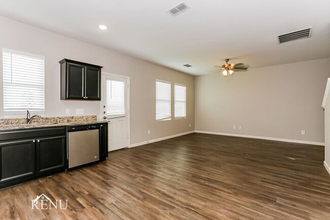 Photo - 6012 Mojave Dr