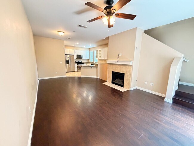 1831 Crimson Ct
