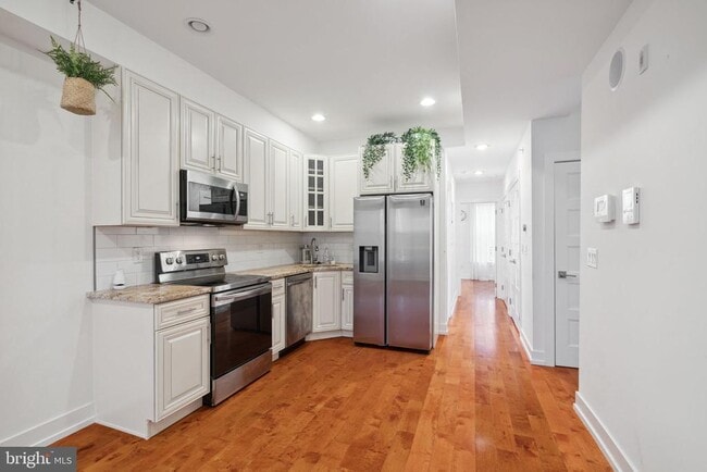 Photo - 2515 N Front St