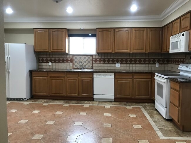 Photo - 2601 W 3rd St