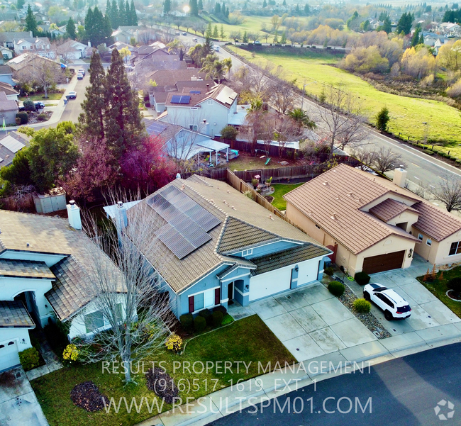 Building Photo - Gorgeous Single Story Home in Rocklin with...