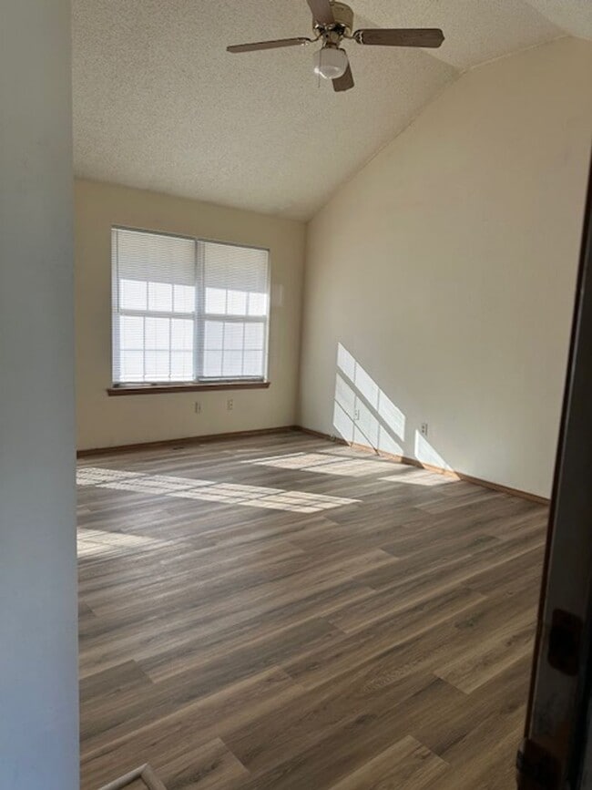 Photo - Nice 3 bedroom house in South Springield
