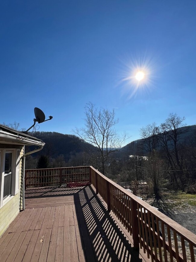 Photo - 505 Royal Manor Rd Unit 505 House