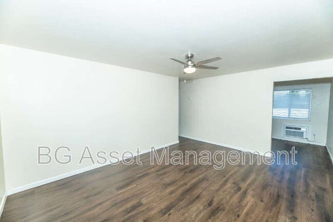 Building Photo - 500 Texas St Unit 6