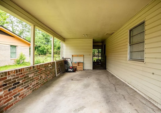 Photo - 1409 Diana St