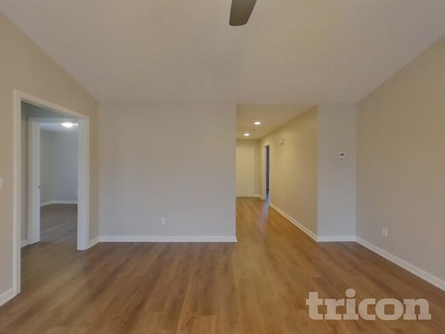 Photo - 4049 Sequoia Trail