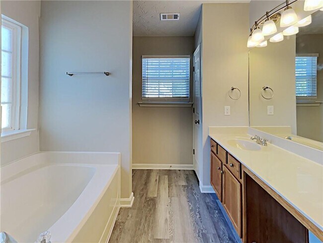 Photo - 227 Weatherstone Pointe Dr