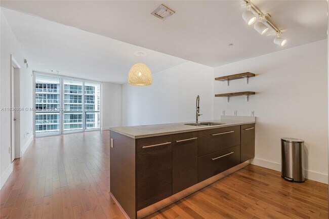 Photo - 475 Brickell Ave Unit 2711