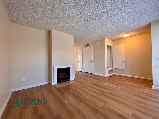Photo - 1206 Marionola Way