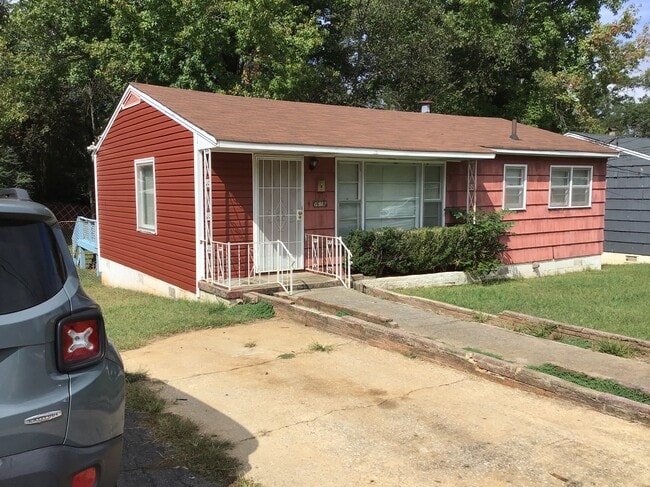 Building Photo - 1616 18th Way SW