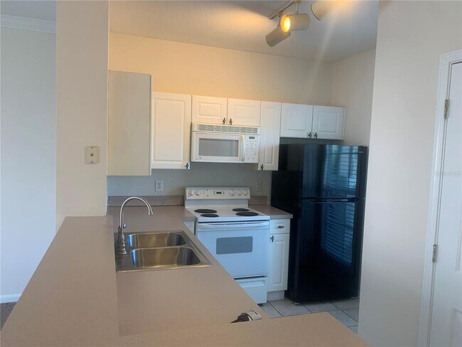 Photo - 573 Water St Unit 573