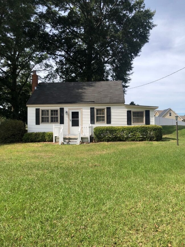 Photo - 2310 Red Oak Rd House