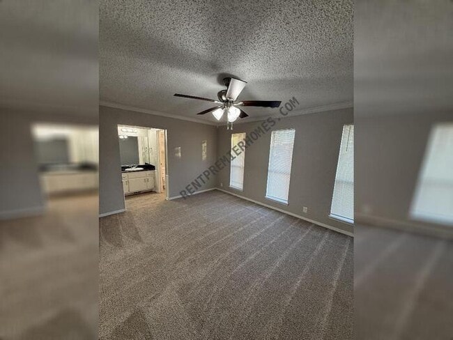 Photo - 1011 Taurus Dr