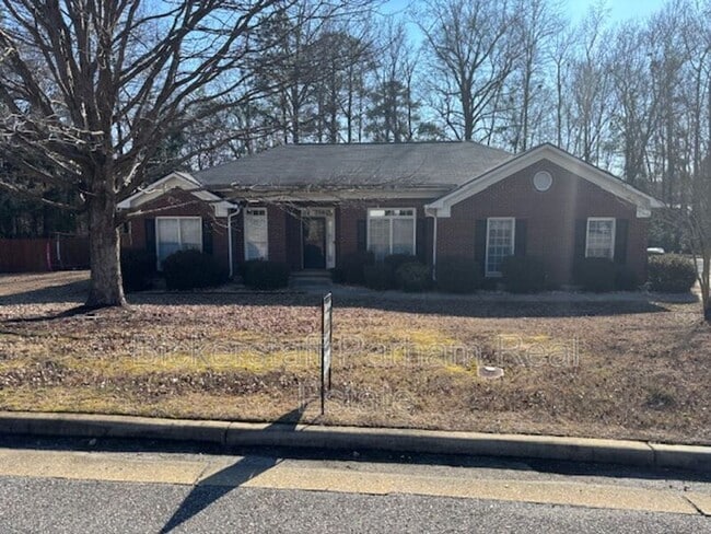 Building Photo - 9146 Garrett Lake Dr