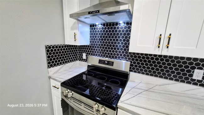 Photo - 23054 Banquo Dr