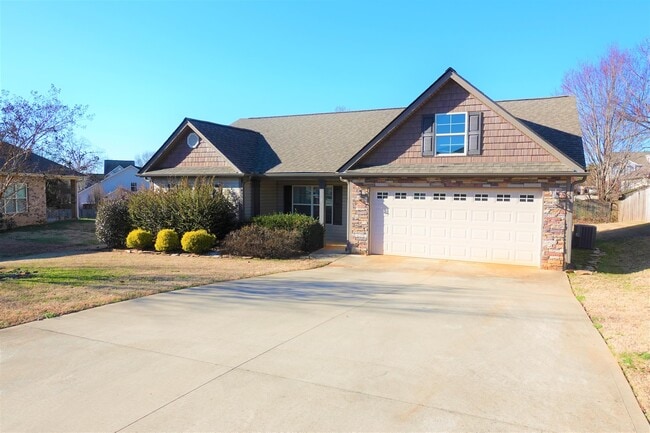 610 Flintrock Dr