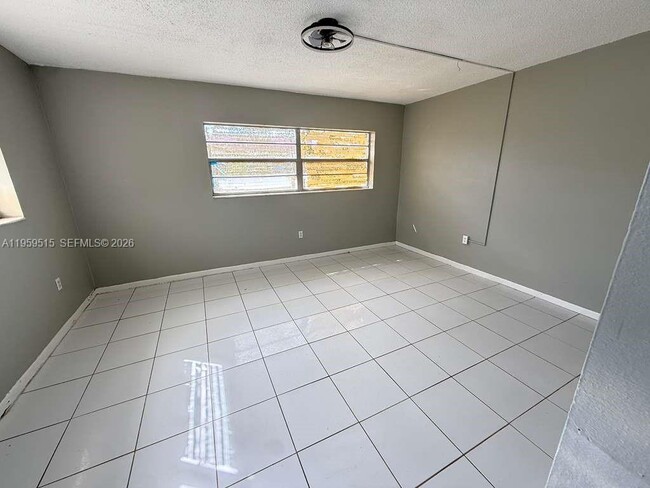 Photo - 1520 NE 151st St Unit 104