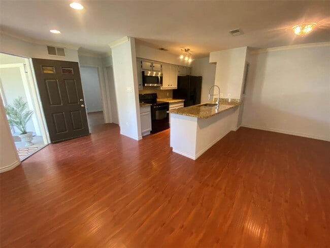 Photo - 10616 Mellow Ln Unit 11B