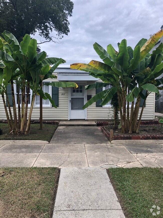 Building Photo - 207 Ellis St Rental
